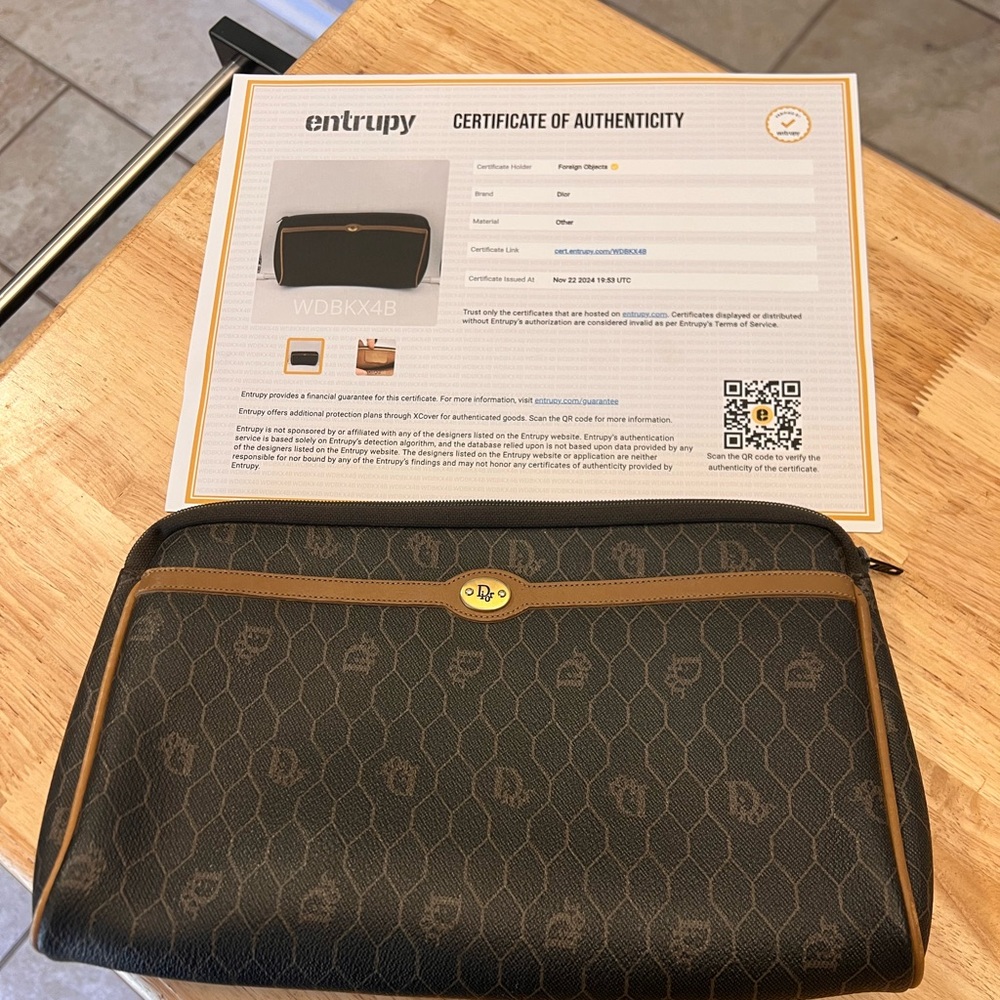 Pre-loved Authentic Dior Clutch